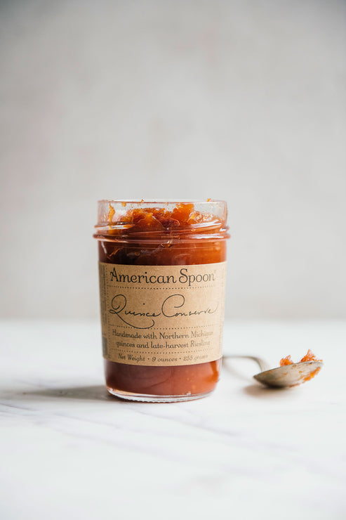 Load image into Gallery viewer, Open jar of Quince Conserve
