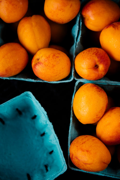 Load image into Gallery viewer, Pints of ripe apricots
